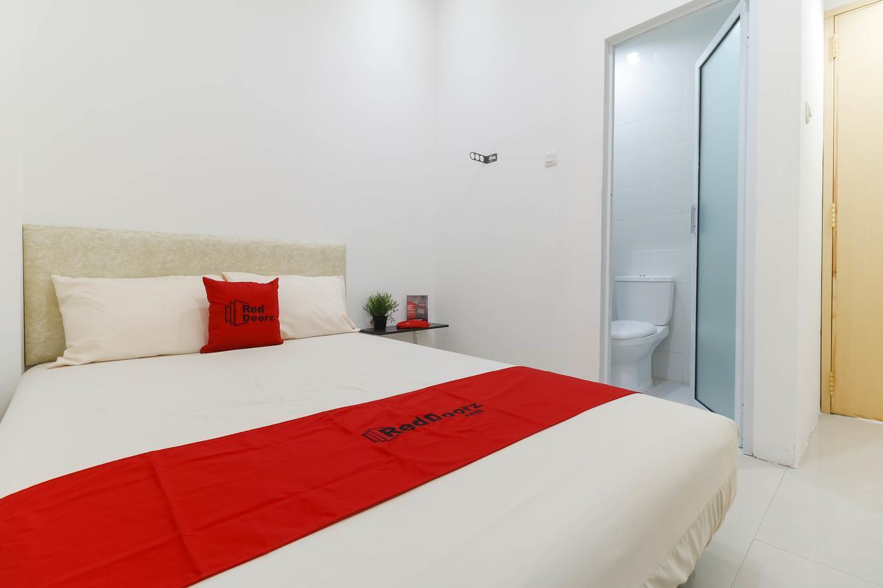 Reddoorz Plus @ Kapuk Business Park Jakarta Eksteriør billede