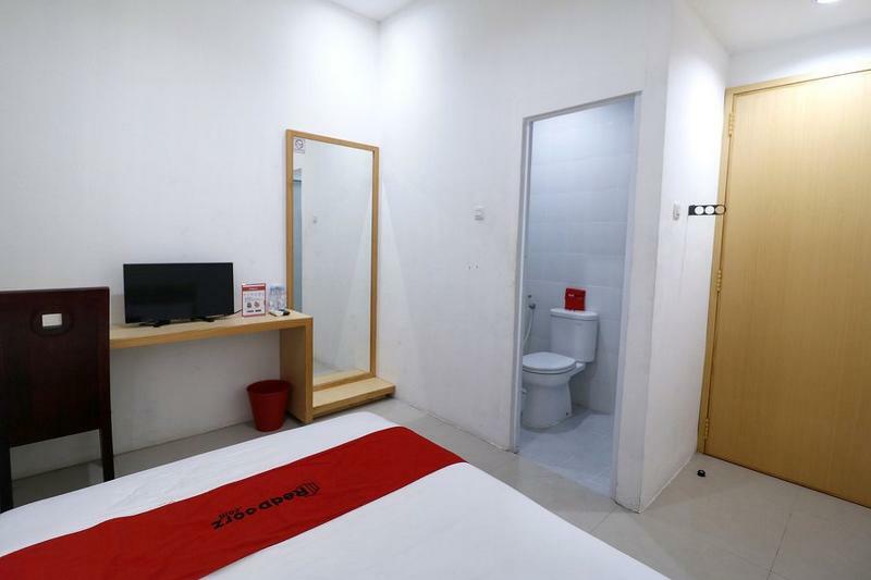 Reddoorz Plus @ Kapuk Business Park Jakarta Eksteriør billede