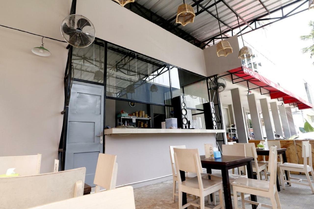 Reddoorz Plus @ Kapuk Business Park Jakarta Eksteriør billede